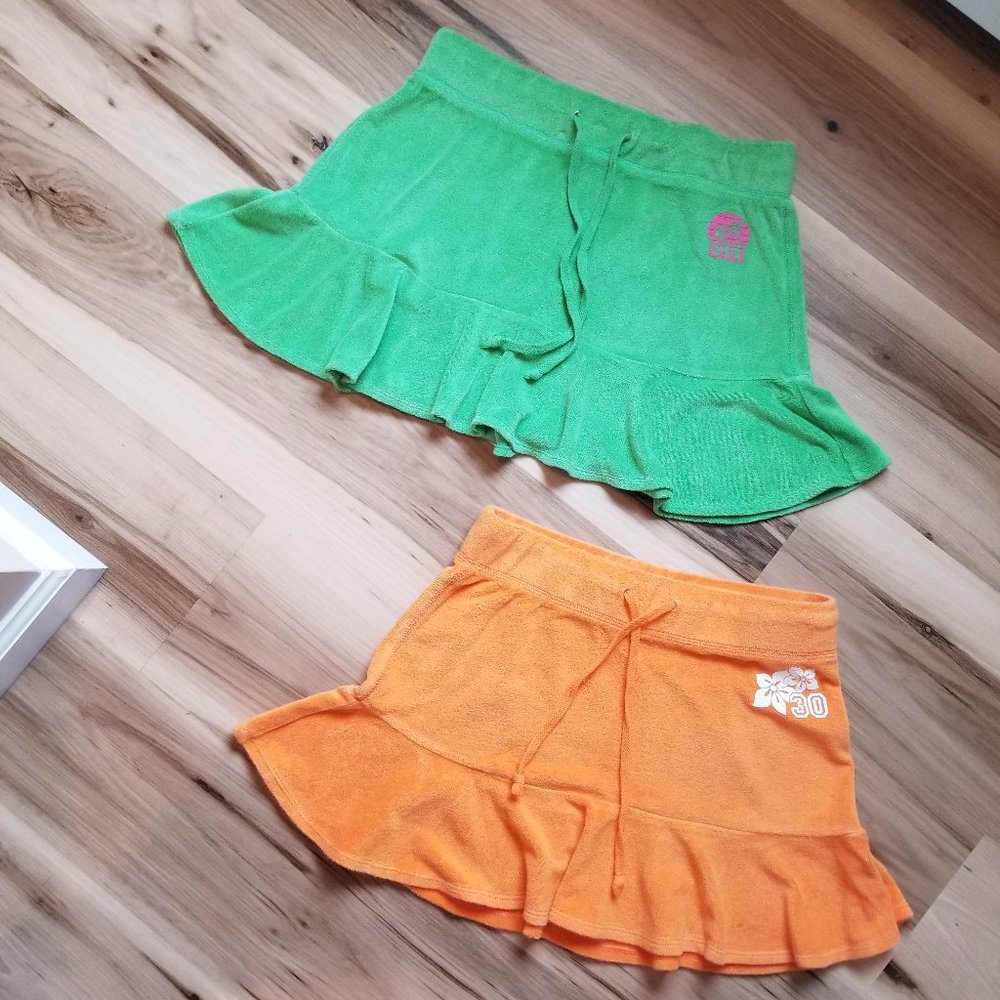 Womens size SMALL skirt bundle